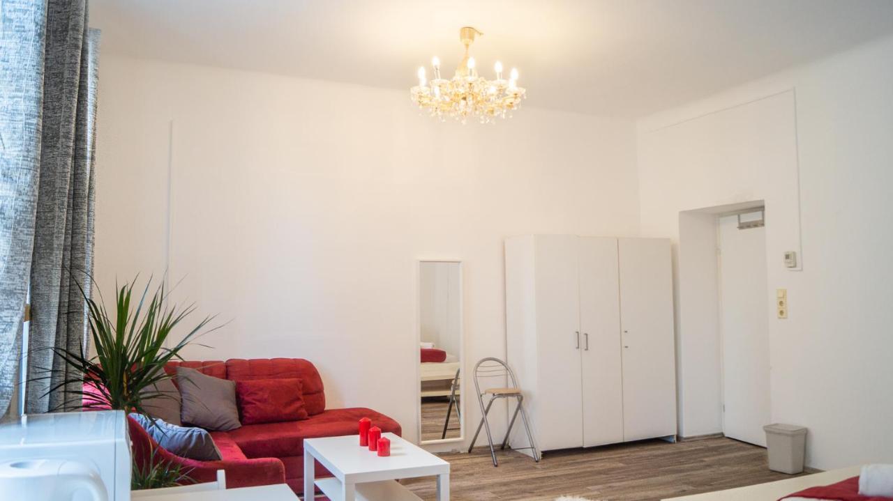 Spacious Shared Apartment Schoenbrunn Виена Екстериор снимка
