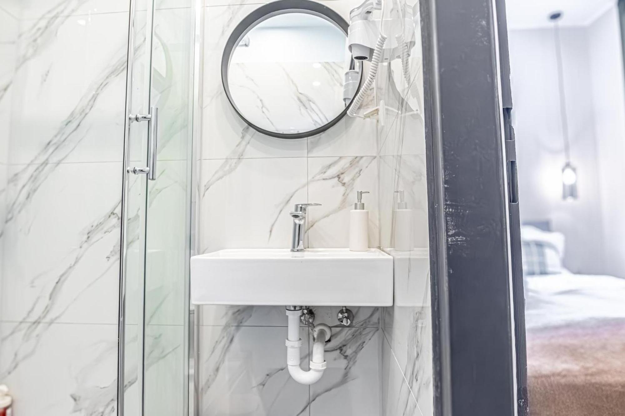 Spacious Shared Apartment Schoenbrunn Виена Екстериор снимка