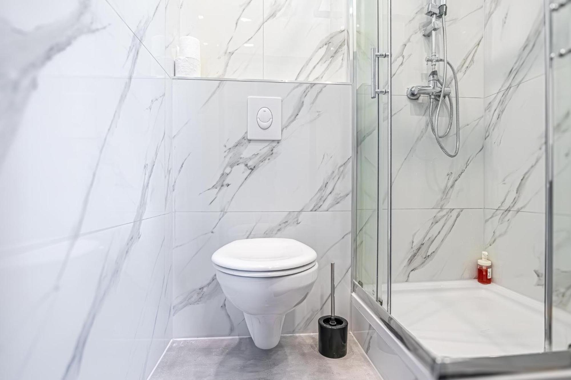 Spacious Shared Apartment Schoenbrunn Виена Екстериор снимка
