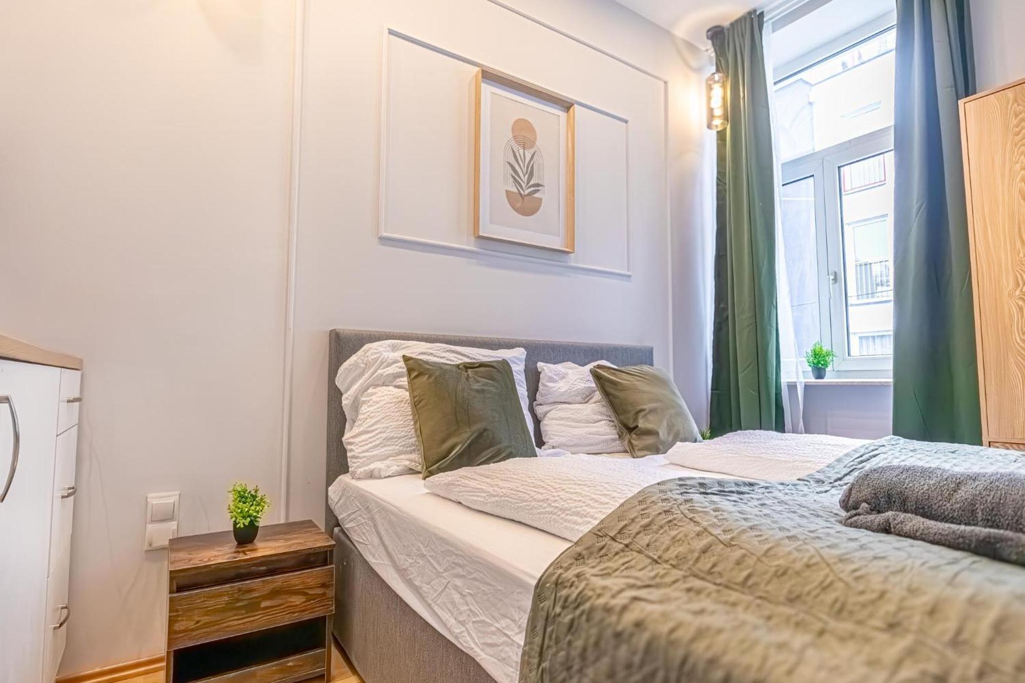 Spacious Shared Apartment Schoenbrunn Виена Екстериор снимка
