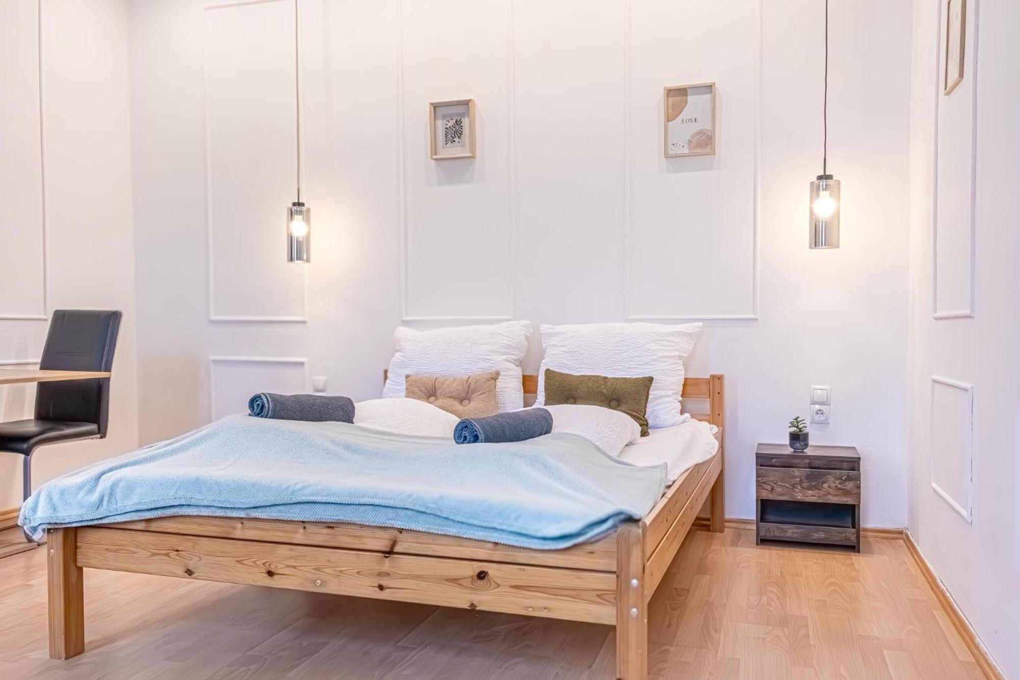 Spacious Shared Apartment Schoenbrunn Виена Екстериор снимка