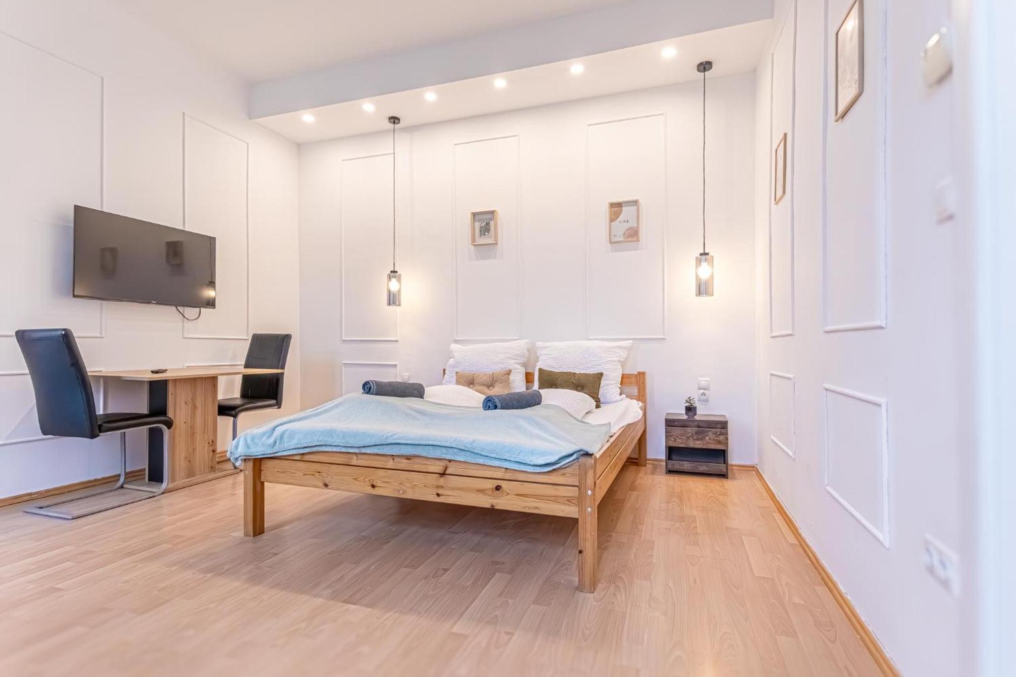 Spacious Shared Apartment Schoenbrunn Виена Екстериор снимка