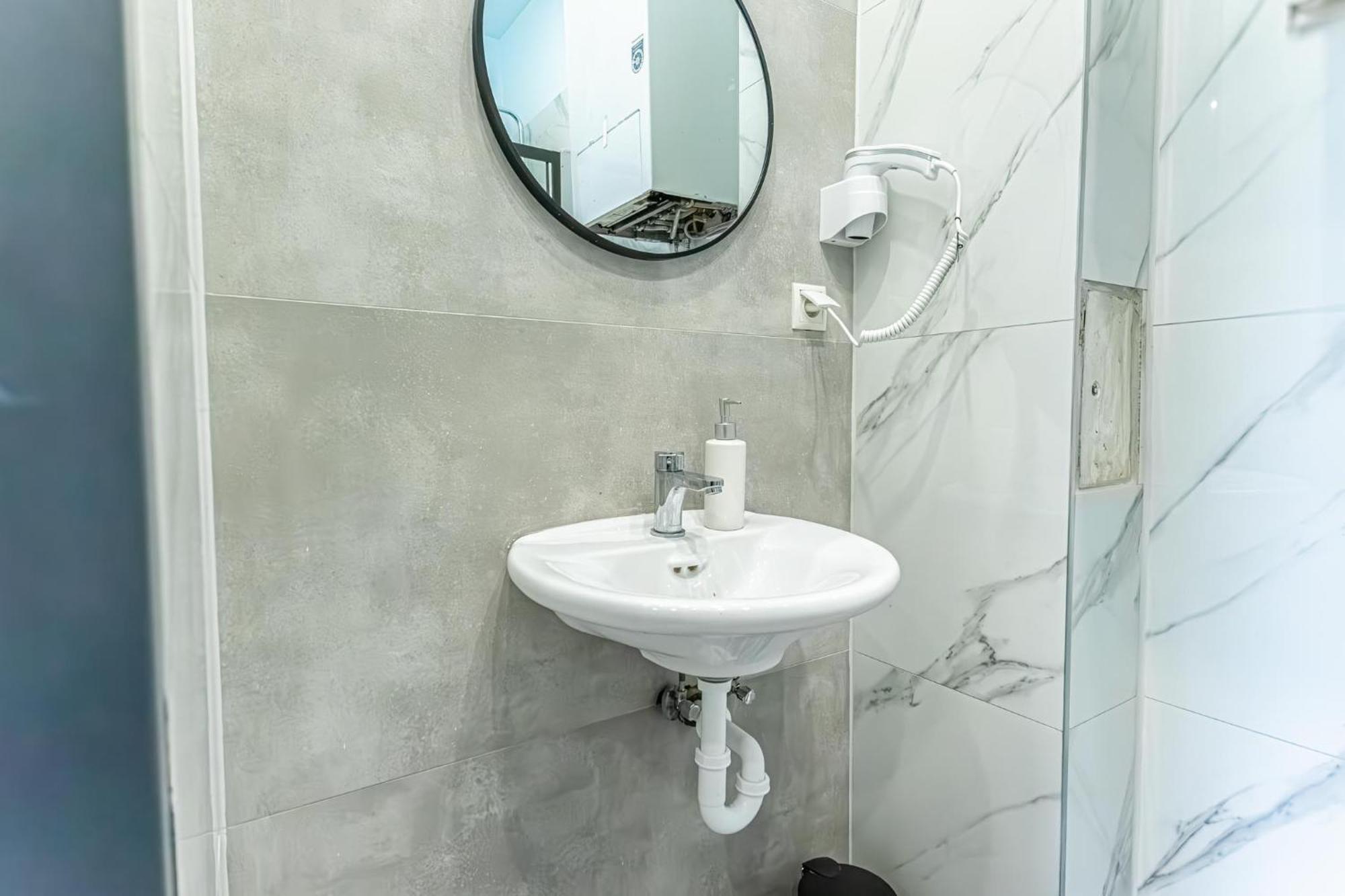 Spacious Shared Apartment Schoenbrunn Виена Екстериор снимка